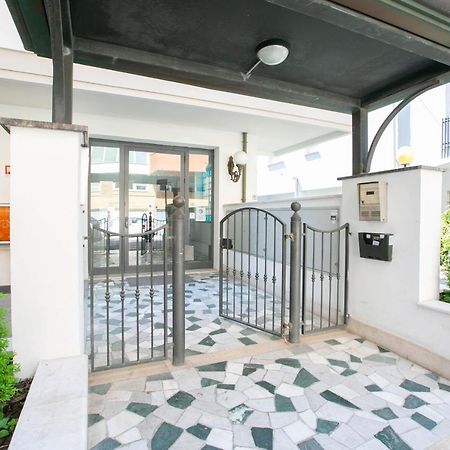 Residence Villa Dei Pini Rimini Dış mekan fotoğraf
